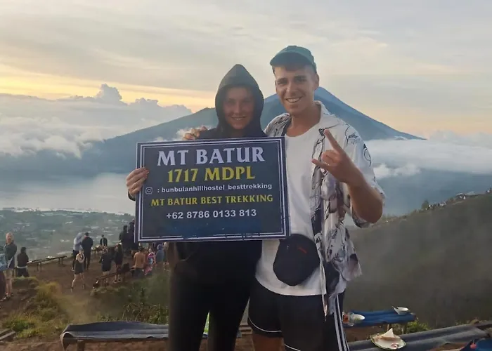 Bunbulan Hill And Hostel *